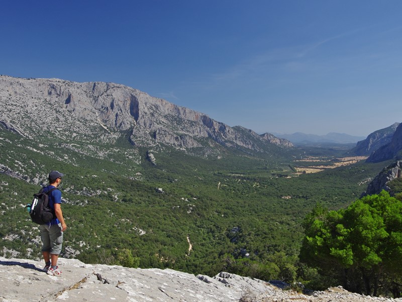 Trekking-a-Santa-Maria-Navarrese